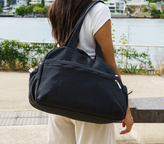 Voyra Travel Bag